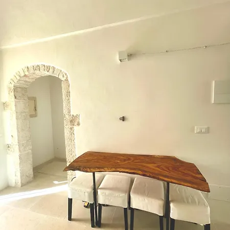 18th Century House With Rooftop In Ceglie Vakantiehuis *